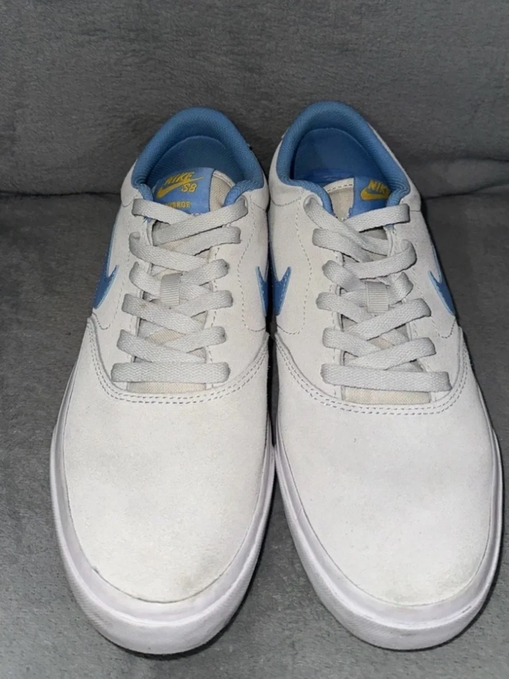 Nike classic low